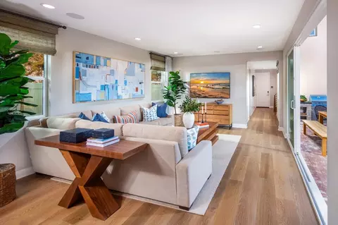 Living - 10743 Upland Rd, Ventura, CA 93004 photo 1 of 1