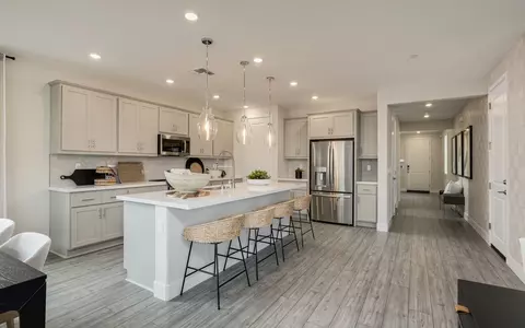 Kitchen - 3225 Oak Trail Dr, Manteca, CA 95337 photo 11 of 12
