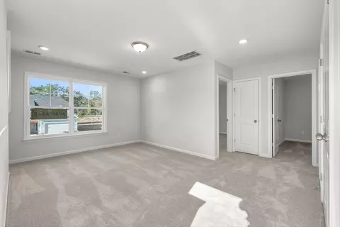 Bedroom - 215 Silk Oak Dr, Moncks Corner, SC 29461 photo 3 of 14