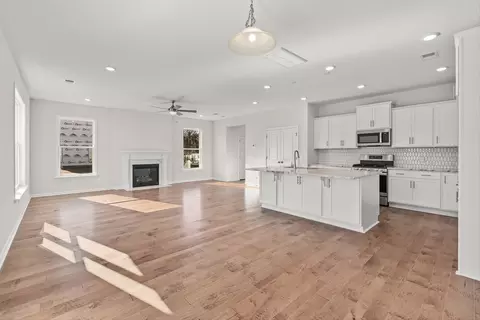 Living - 215 Silk Oak Dr, Moncks Corner, SC 29461 photo 2 of 6
