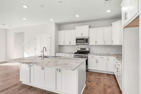Kitchen - 215 Silk Oak Dr, Moncks Corner, SC 29461 photo 1 of 5