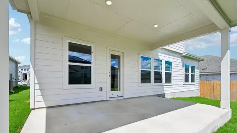 Exterior - 421 Citation Dr, Jarrell, TX 76537 photo 9 of 10