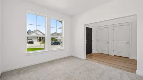 Entry Way - 421 Citation Dr, Jarrell, TX 76537 photo 3 of 4