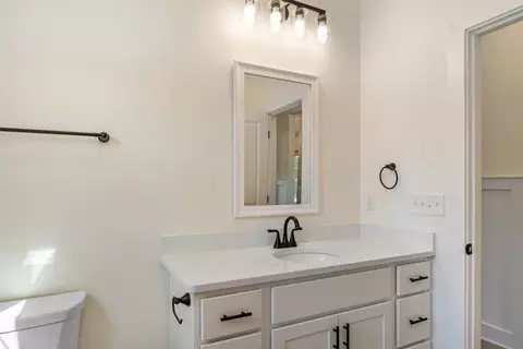 Bath - 100 E Michigan Ave #STE 115, Jackson, MI 49201 photo 7 of 8
