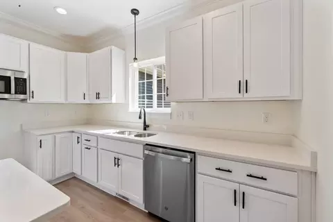 Kitchen - 100 E Michigan Ave #STE 115, Jackson, MI 49201 photo 3 of 5