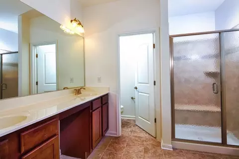 Bath - Unit 209 - Building 33, Lewes, DE 19958 photo 6 of 6