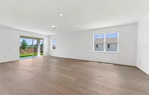 Living - 9928 Johnson Oaks Gln, Parrish, FL 34219 photo 1 of 2