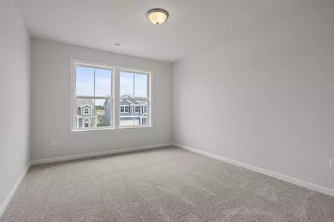 Bedroom - 555 Hydrangea St, Seneca, SC 29678 photo 9 of 10