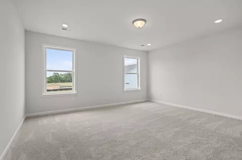 Bedroom - 555 Hydrangea St, Seneca, SC 29678 photo 3 of 10
