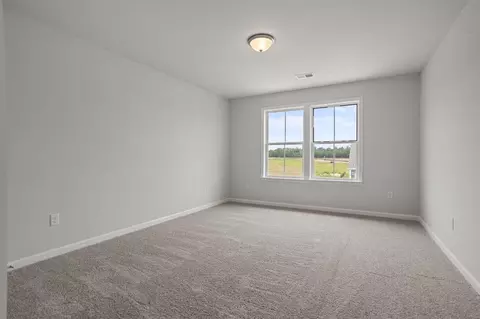 Bedroom - 555 Hydrangea St, Seneca, SC 29678 photo 5 of 10