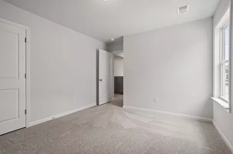 Bedroom - 555 Hydrangea St, Seneca, SC 29678 photo 8 of 10
