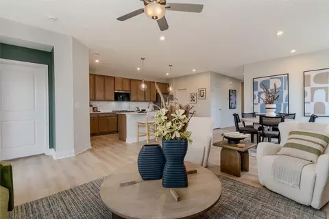 Entry Way - 2457 Bartram Ln, Harrison, OH 45030 photo 1 of 1