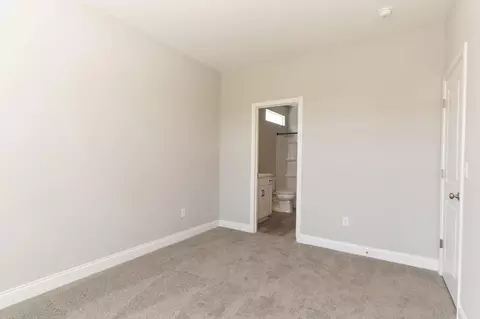 Bedroom - 2457 Bartram Ln, Harrison, OH 45030 photo 2 of 4
