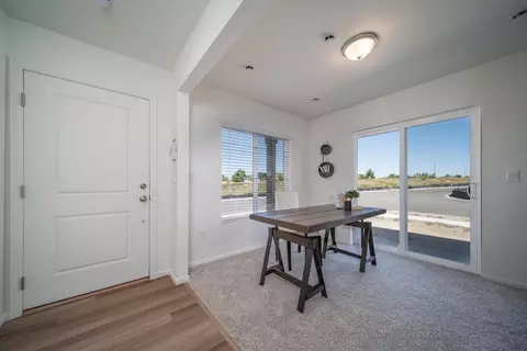 Entry Way - 21880 E 46th Pl, Aurora, CO 80019 photo 2 of 5