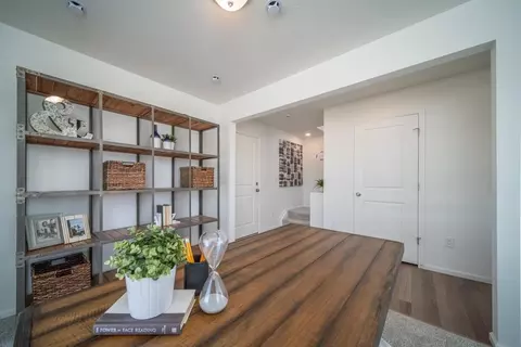 Entry Way - 21880 E 46th Pl, Aurora, CO 80019 photo 3 of 5