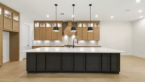 Kitchen - 205 Gousoulin Ln, Pinehurst, TX 77362 photo 2 of 10