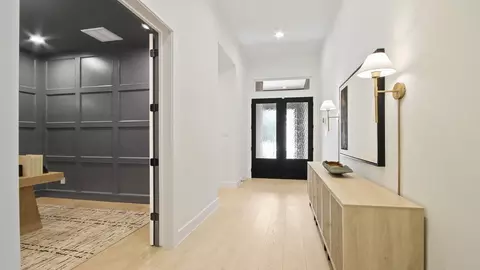 Entry Way - 205 Gousoulin Ln, Pinehurst, TX 77362 photo 2 of 4