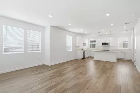 Living - 9312 Via Azul, Pico Rivera, CA 90660 photo 3 of 4
