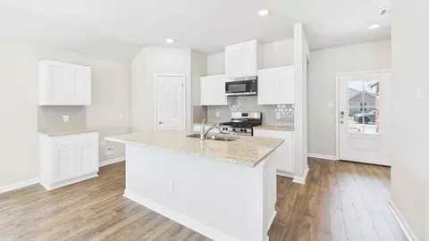 Kitchen - 217 Eagle Heights Dr, Duson, LA 70529 photo 2 of 7