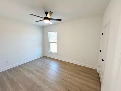 Bedroom - 2802 San Antone Ct, Crestview, FL 32539 photo 2 of 5