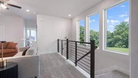 Entry Way - 909 Milkweed Dr, Euless, TX 76039 photo 5 of 5