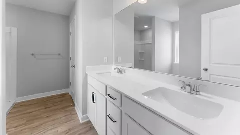 Bath - 12620 Marshview Dr, Rogers, MN 55374 photo 3 of 6