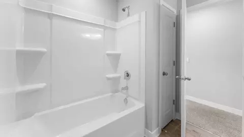 Bath - 12620 Marshview Dr, Rogers, MN 55374 photo 4 of 6