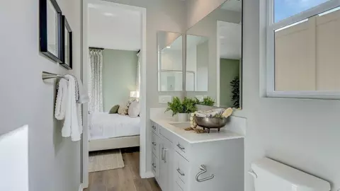 Bath - 30959 Campania Rd, Highland, CA 92346 photo 3 of 10