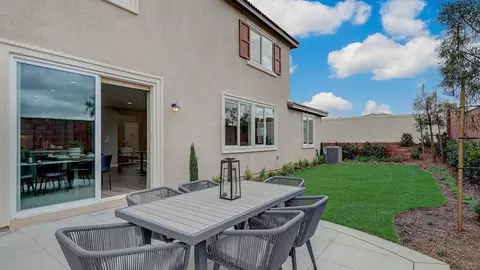 Exterior - 30959 Campania Rd, Highland, CA 92346 photo 3 of 10