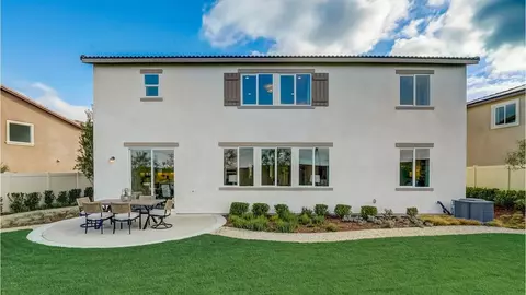 Exterior - 30959 Campania Rd, Highland, CA 92346 photo 6 of 10