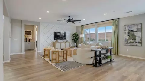 Entry Way - 30959 Campania Rd, Highland, CA 92346 photo 3 of 14