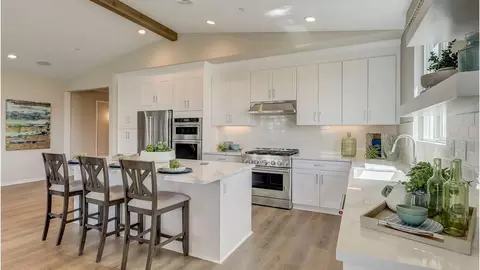 Kitchen - 30959 Campania Rd, Highland, CA 92346 photo 10 of 11