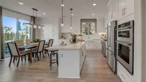 Kitchen - 30959 Campania Rd, Highland, CA 92346 photo 7 of 11