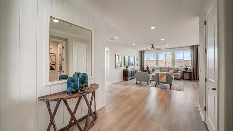 Entry Way - 30959 Campania Rd, Highland, CA 92346 photo 8 of 14