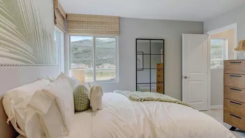 Bedroom - 30959 Campania Rd, Highland, CA 92346 photo 9 of 18