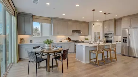 Kitchen - 30959 Campania Rd, Highland, CA 92346 photo 3 of 11