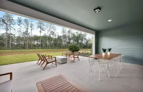 3372 Americana Dr, Green Cove Springs, FL 32043