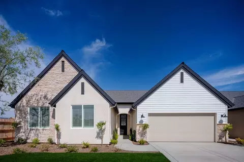 Exterior - 1917 Post Ave, Sanger, CA 93657 photo 3 of 8
