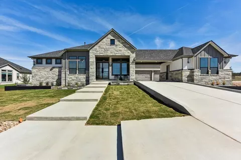 1400 Paxton Ln, Florence, TX 76527
