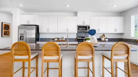 Kitchen - 17295 Cascade Ct, Hesperia, CA 92345 photo 1 of 9