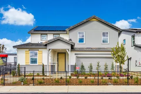10003 Fletching Way, Sacramento, CA 95829