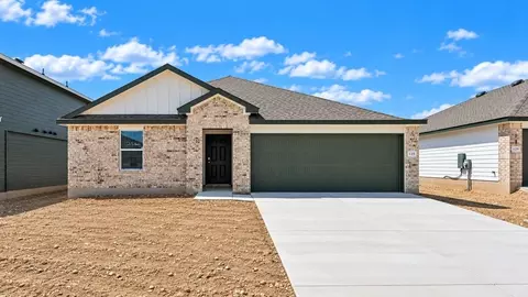 125 Baby Calf Roping Rd, Jarrell, TX 76537