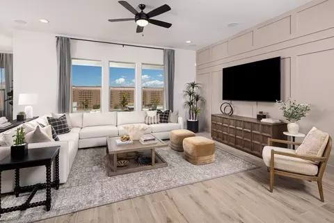 Living - 1640 E Dew Drop Trl, Phoenix, AZ 85085 photo 1 of 3