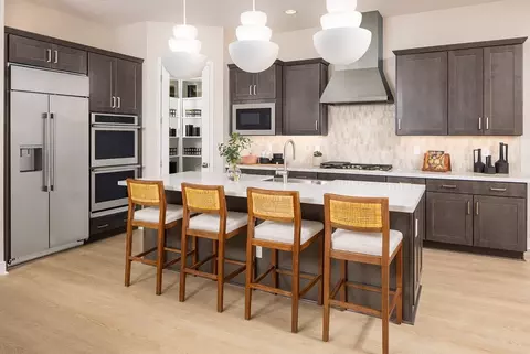 Kitchen - 1640 E Dew Drop Trl, Phoenix, AZ 85085 photo 4 of 4
