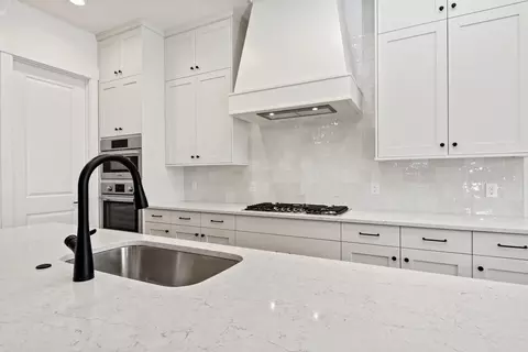 Kitchen - 6296 W Sollas Ct, Eagle, ID 83616 photo 4 of 8
