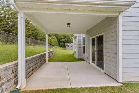 Exterior - 300 Lomond Loop, Chesapeake, VA 23322 photo 10 of 15