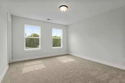 Bedroom - 300 Lomond Loop, Chesapeake, VA 23322 photo 3 of 9