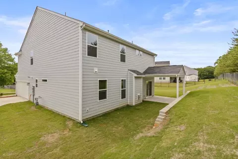 Exterior - 300 Lomond Loop, Chesapeake, VA 23322 photo 11 of 15