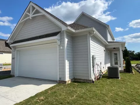 8017 Honeycomb Ln, Chattanooga, TN 37421