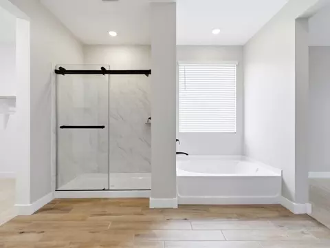 Bath - 1107 W Haynes Way, Apache Junction, AZ 85120 photo 2 of 7